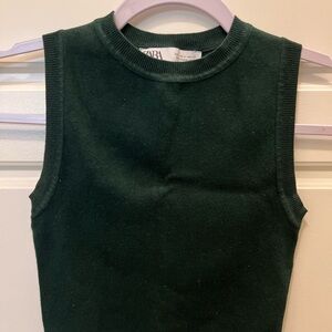 Zara Women's Green Sleeveless Knit Top